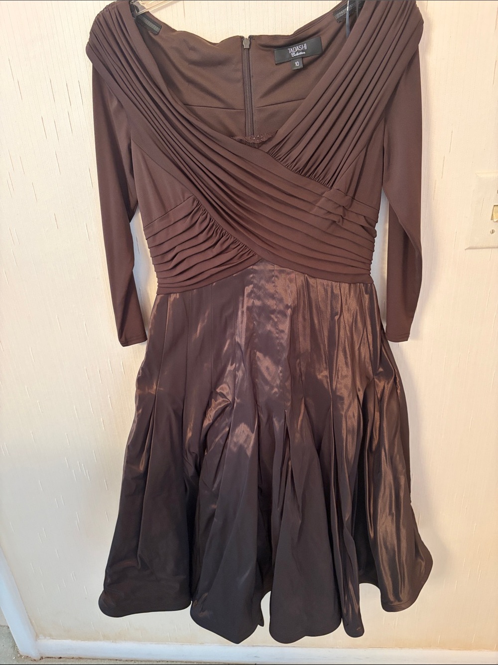 Tahari Brown Pleated V-Neck Long Sleeve Fit-and-Flare Dress